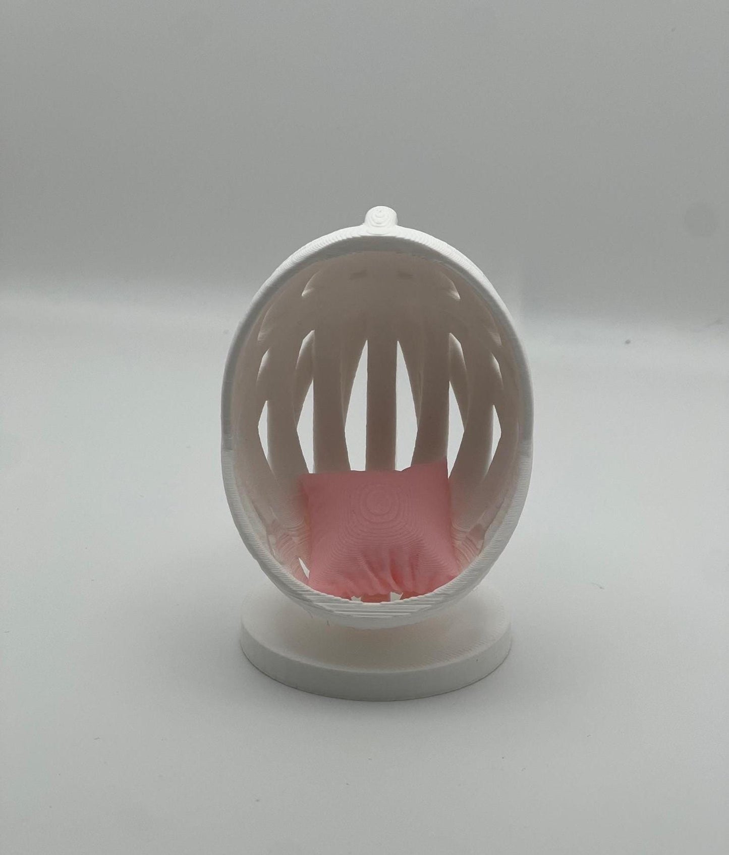 Customizable Egg Chair with Cushion for Jumping Spider Enclosures | Hide | Decor