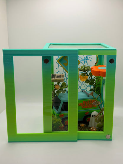 Mystery Van–Inspired Jumping Spider Enclosure | Habitat