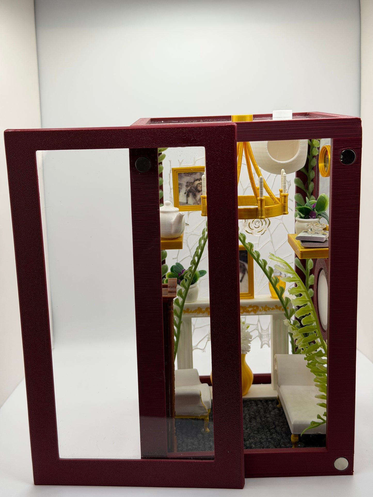 Victorian Parlor Themed Decorated Jumping Spider Enclosure | Habitat