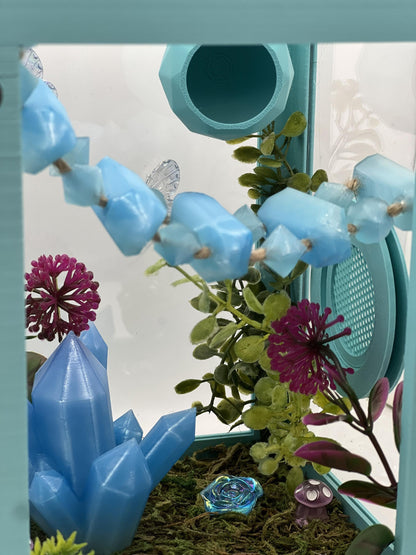 Crystal Forest Jumping Spider Decorated Magnetic Front Enclosure | Habitat