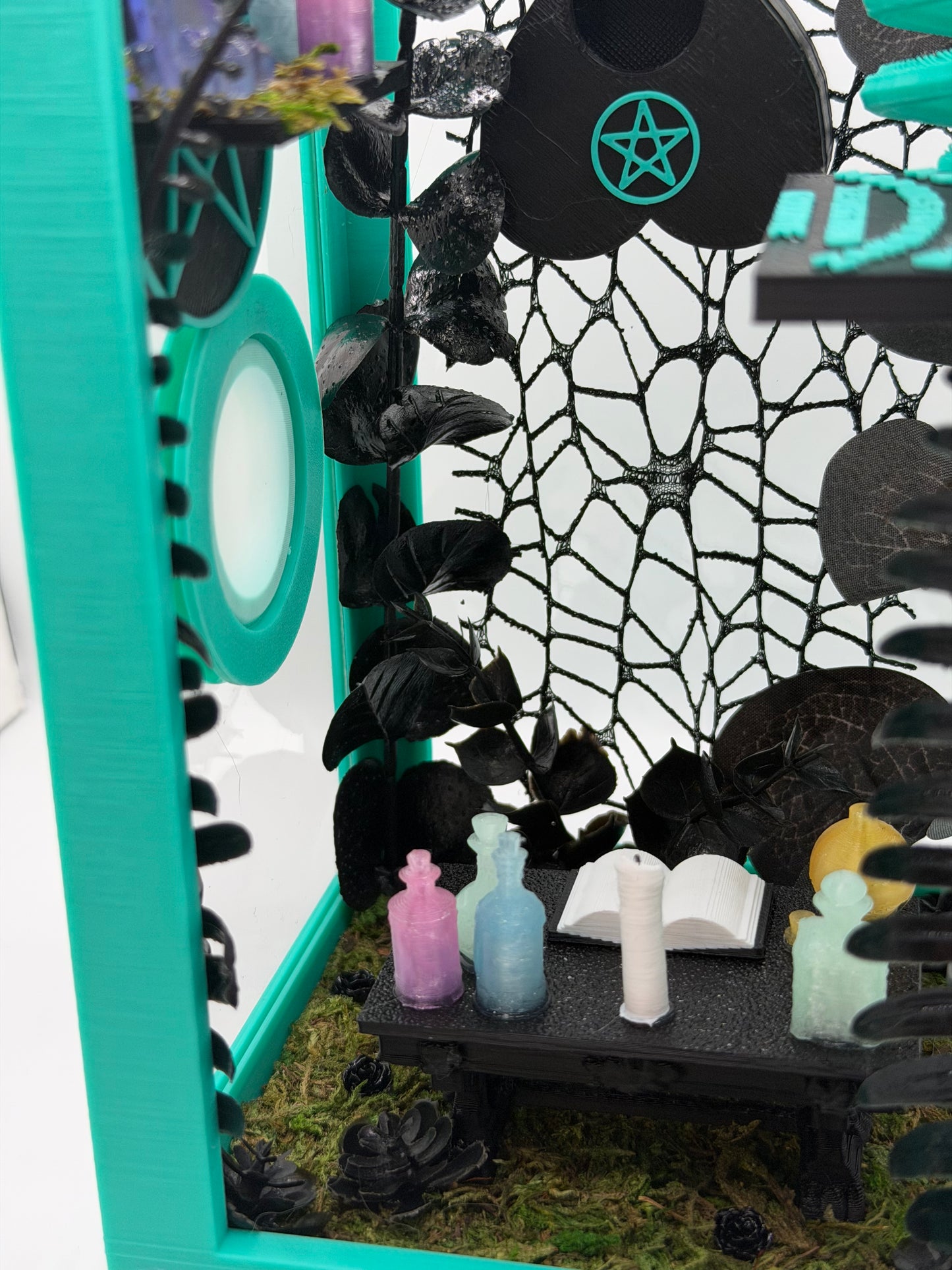 Witchy Altar-Themed Jumping Spider Magnetic Enclosure | Habitat