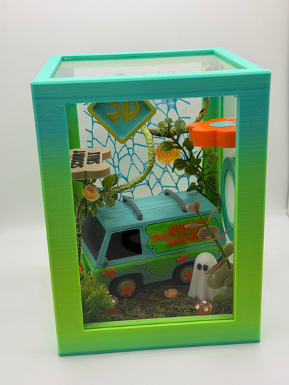 Mystery Van–Inspired Jumping Spider Enclosure | Habitat