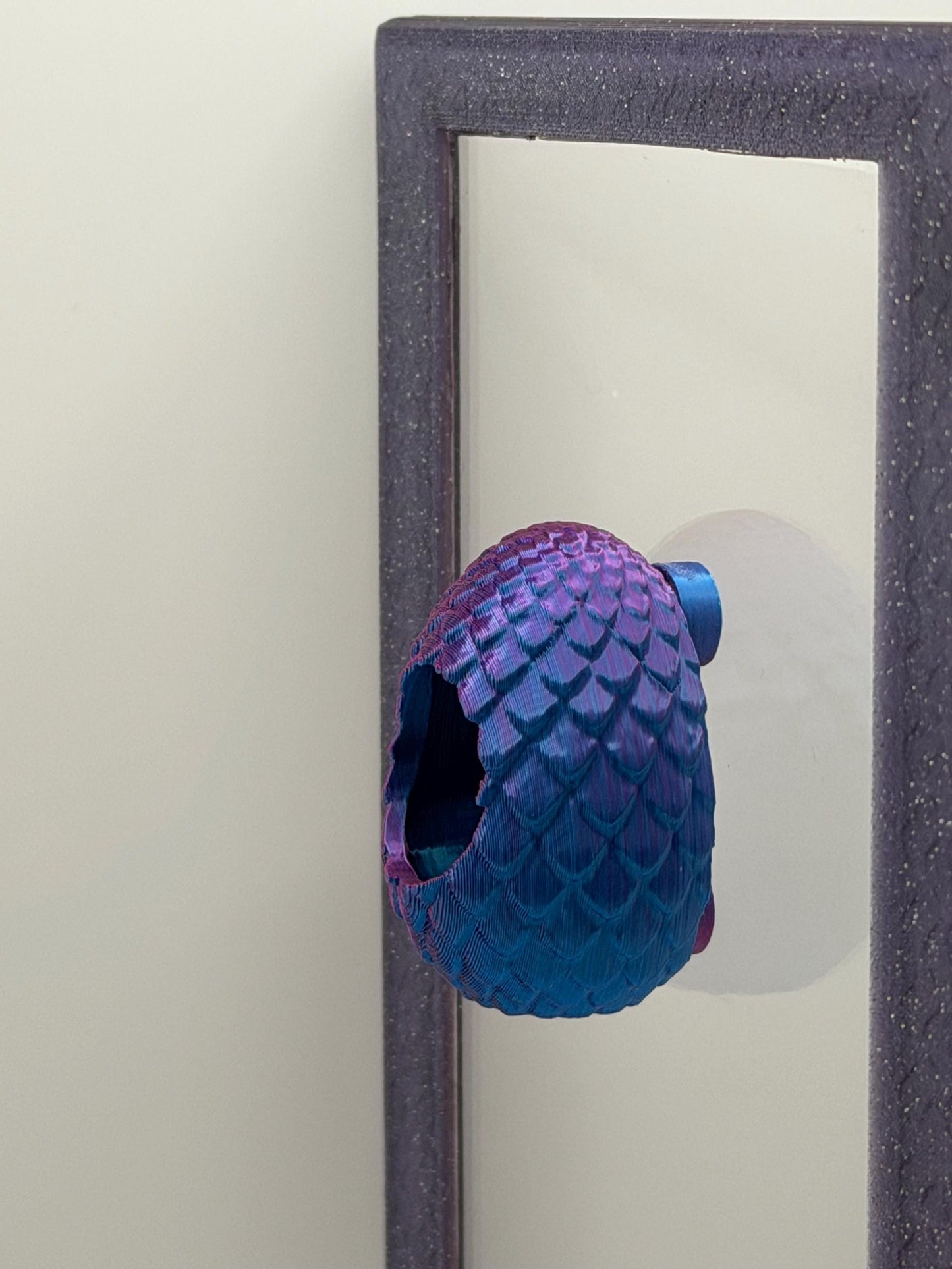 Dragon Egg Hide – Magnetic Jumping Spider Hide | Decor