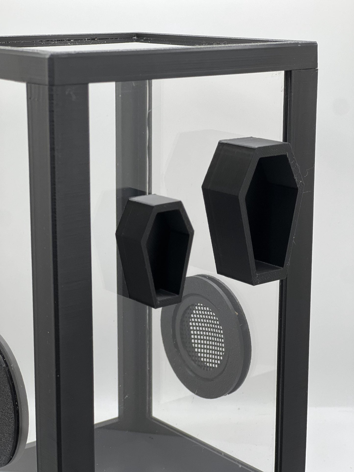 Coffin Wall Hides –  Magnetic Jumping Spider Ledges