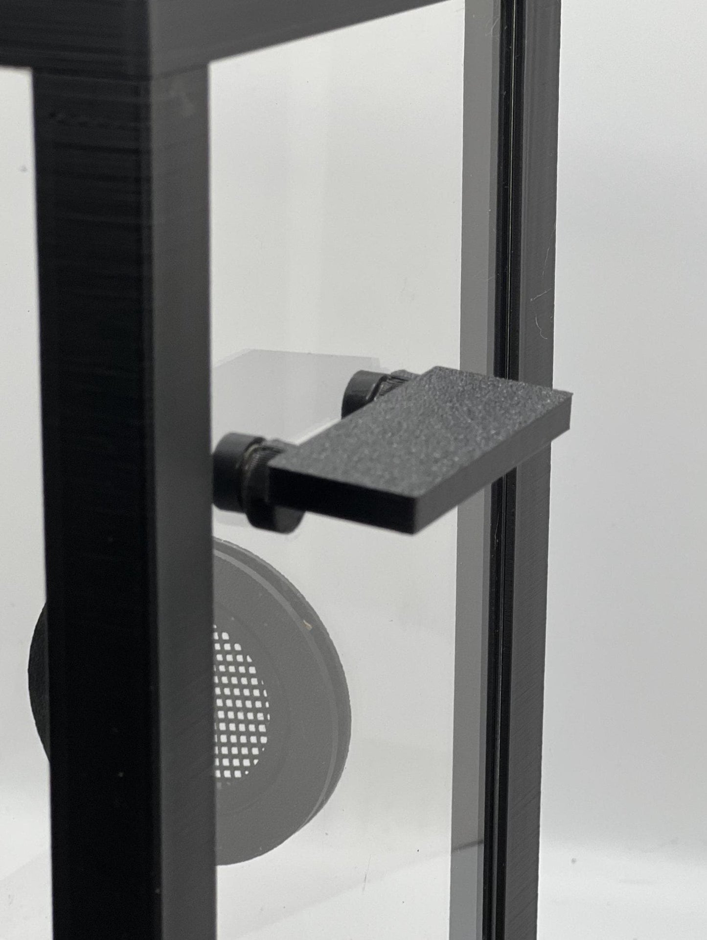 Basic Jumping Spider Ledge (Set of 2) – Magnetic Enclosure Shelf