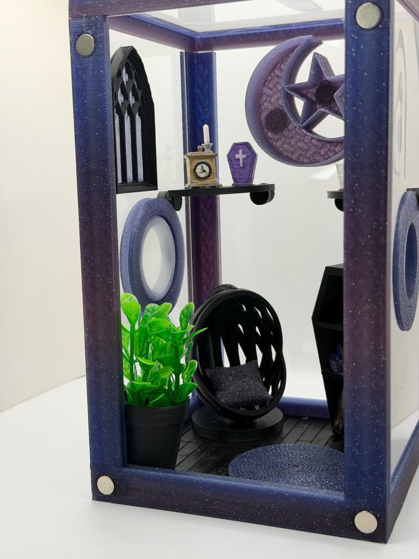 Gothic Moon & Star Celestial Decorated Jumping Spider Enclosure | Habitat