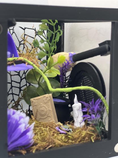 Enchanted Purple Witch Enclosure – Decorated Jumping Spider Habitat