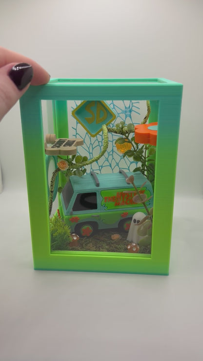 Mystery Van–Inspired Jumping Spider Enclosure | Habitat